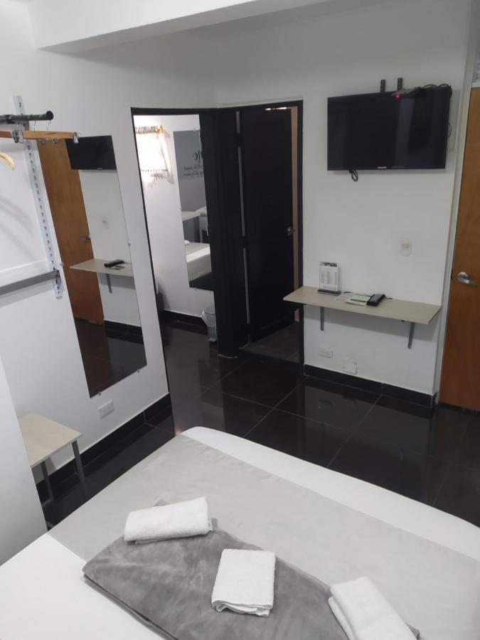 Hotel Aura Μεντεγίν Εξωτερικό φωτογραφία